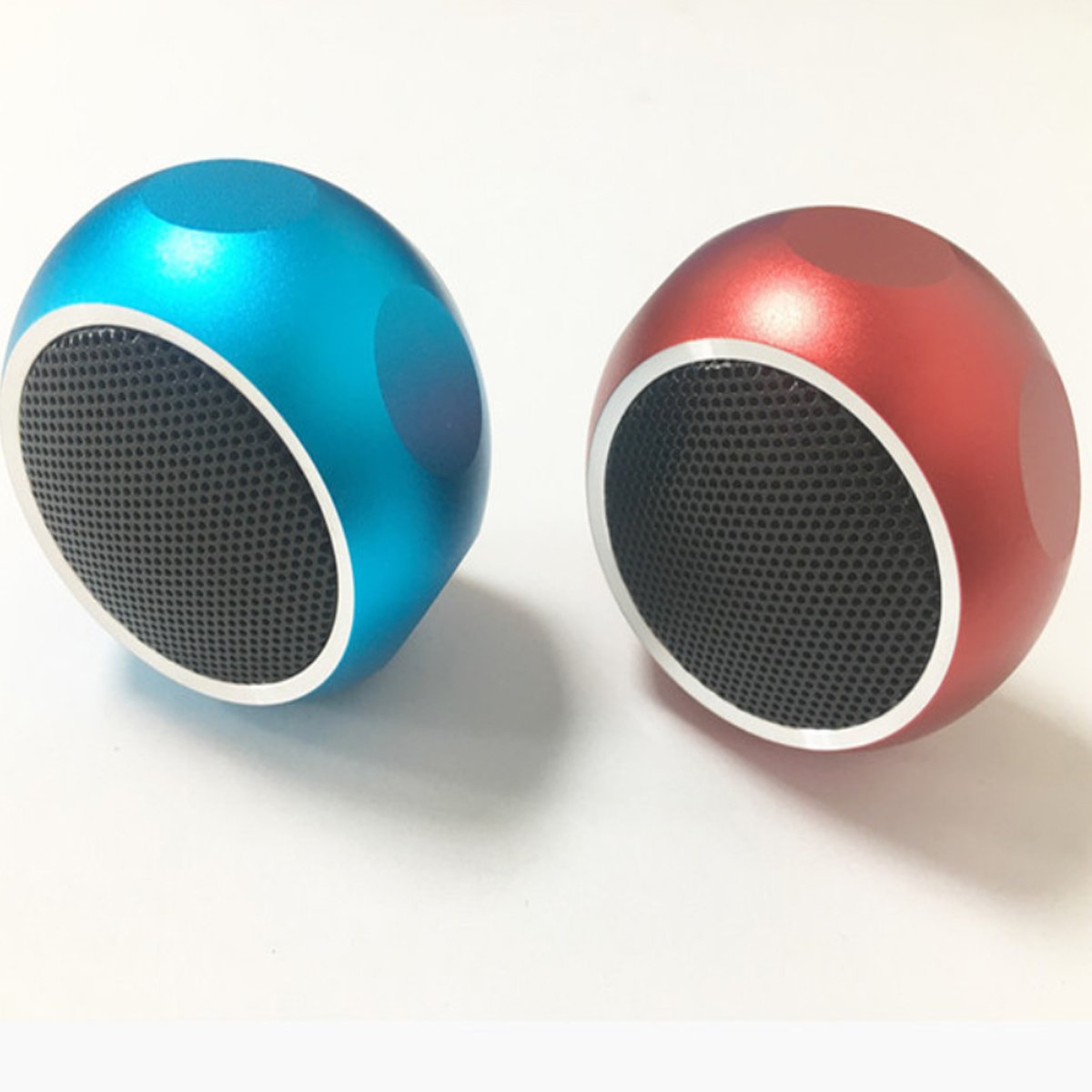 [Limited Time Offer !!!] Big Sound Mini Speakers In 5 Colors